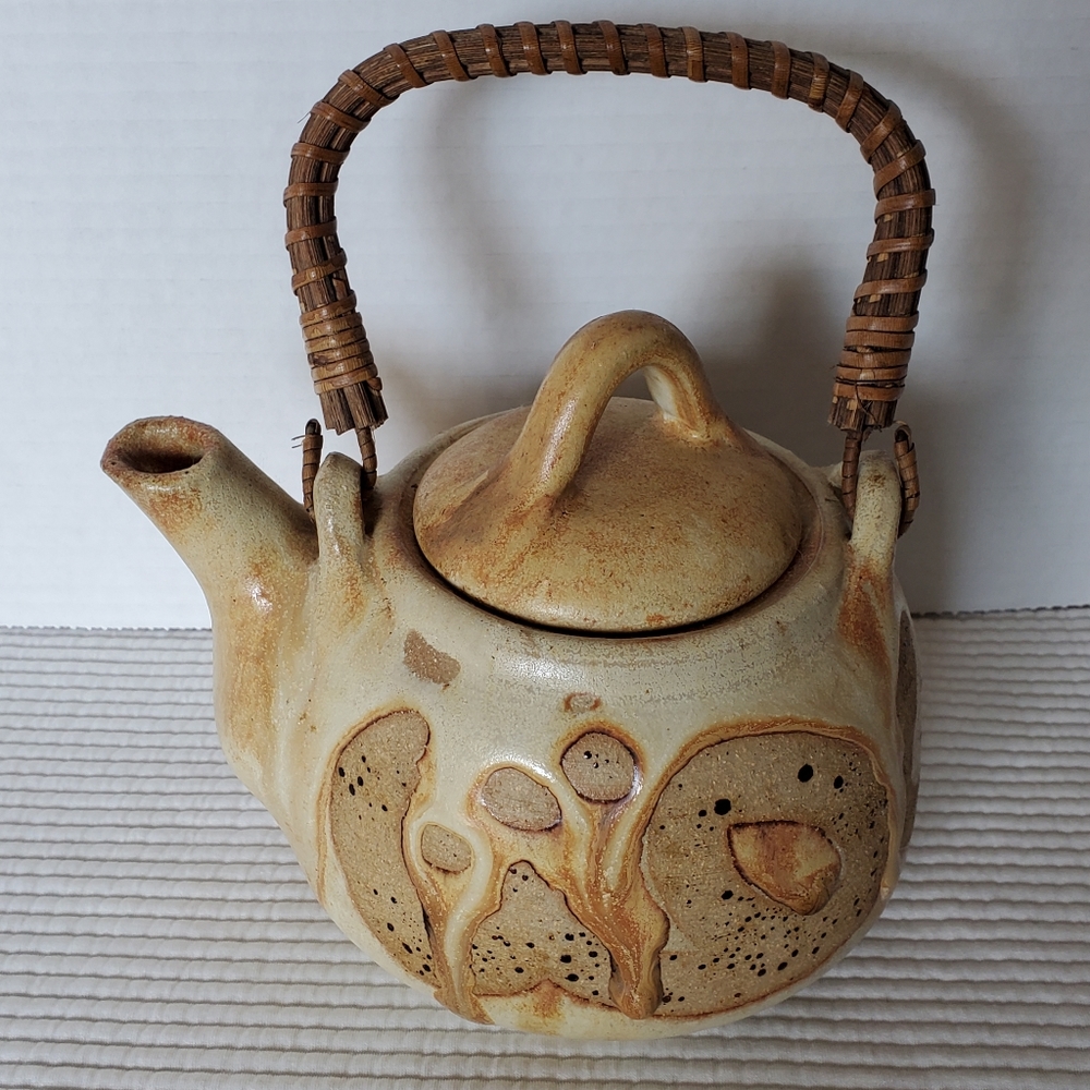 Handmade Studio Pottered Teapot Vintage Art Pottery Brown Beige Signed VB 32oz